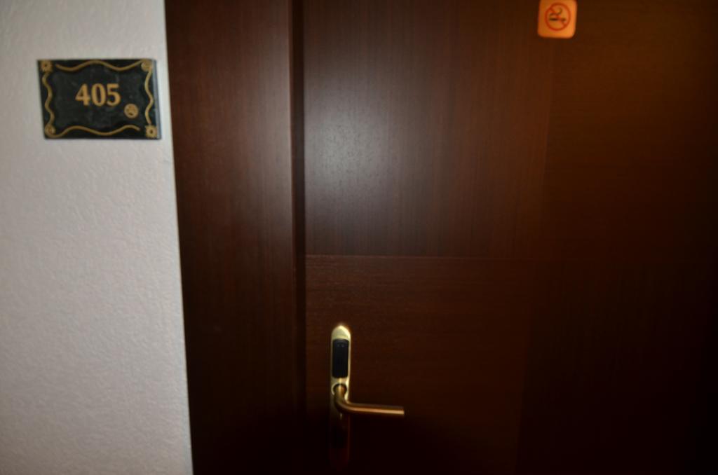 Beausite Hotel Crissier Bagian luar foto