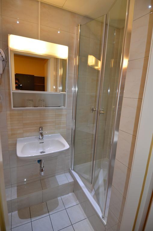 Beausite Hotel Crissier Ruang foto