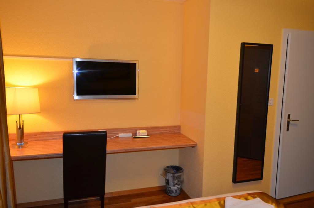 Beausite Hotel Crissier Ruang foto