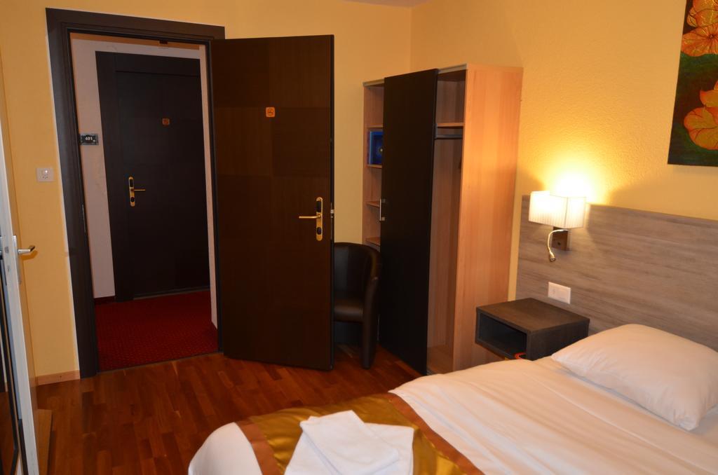 Beausite Hotel Crissier Ruang foto