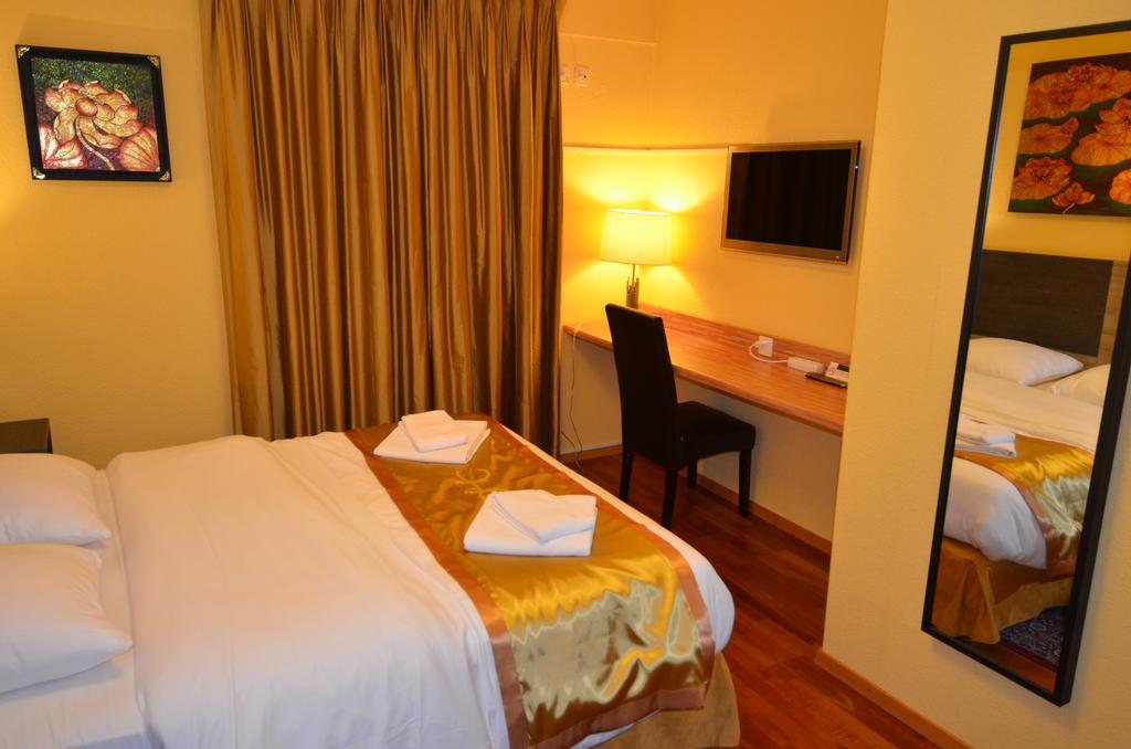 Beausite Hotel Crissier Bagian luar foto