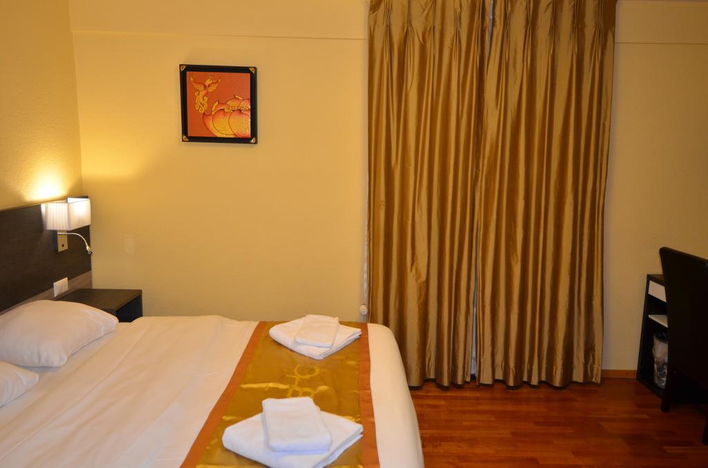 Beausite Hotel Crissier Bagian luar foto