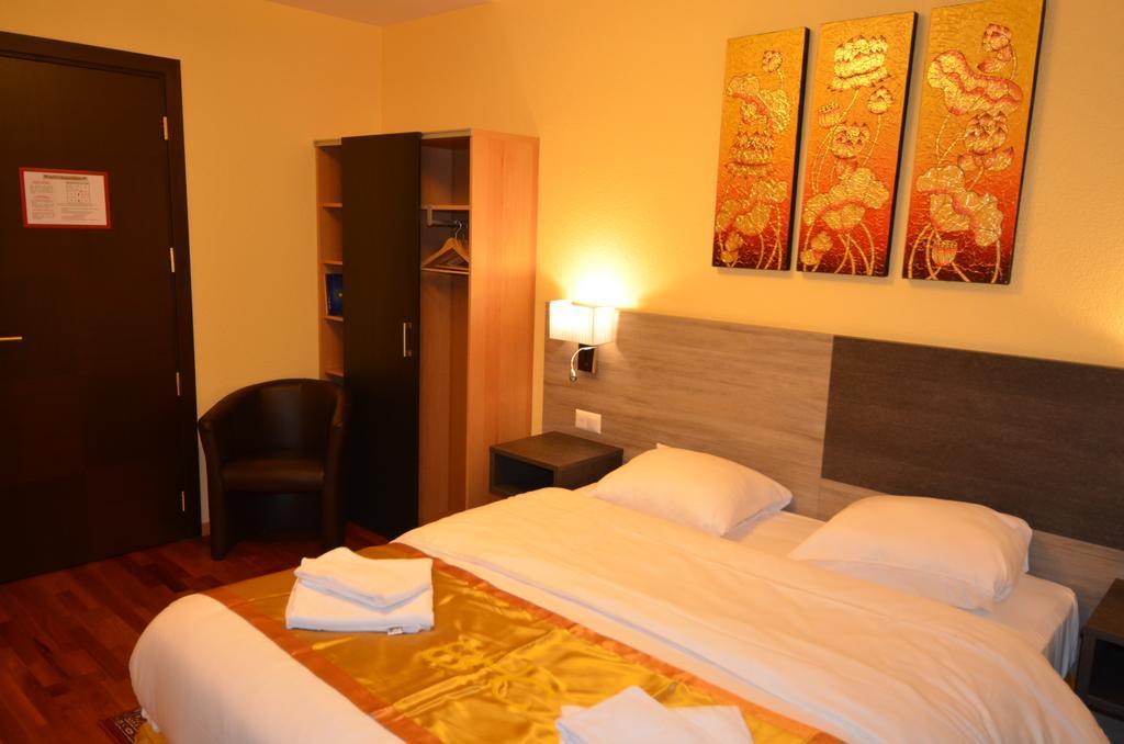 Beausite Hotel Crissier Ruang foto