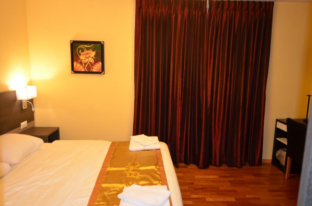 Beausite Hotel Crissier Ruang foto